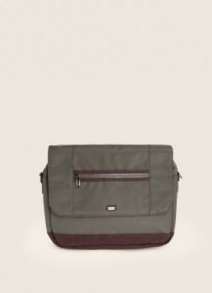  Málaí Crossbody Hackett d'Fhir Glas